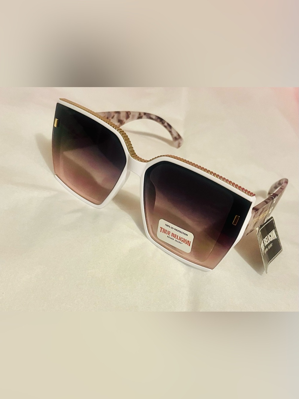 NWT Women’s True Religion Oversized Sunglasses w/Tortoise Shell & Gold Trim